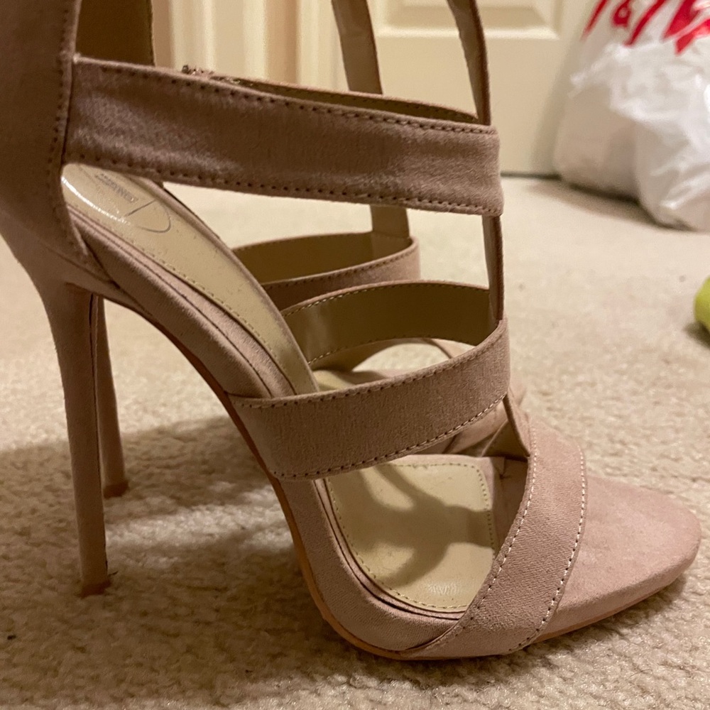 Pretty Little Thing nude heels
